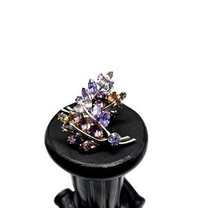 SHERMAN vintage signed screwback earrings in Alexandrite Amethyst layered leaf